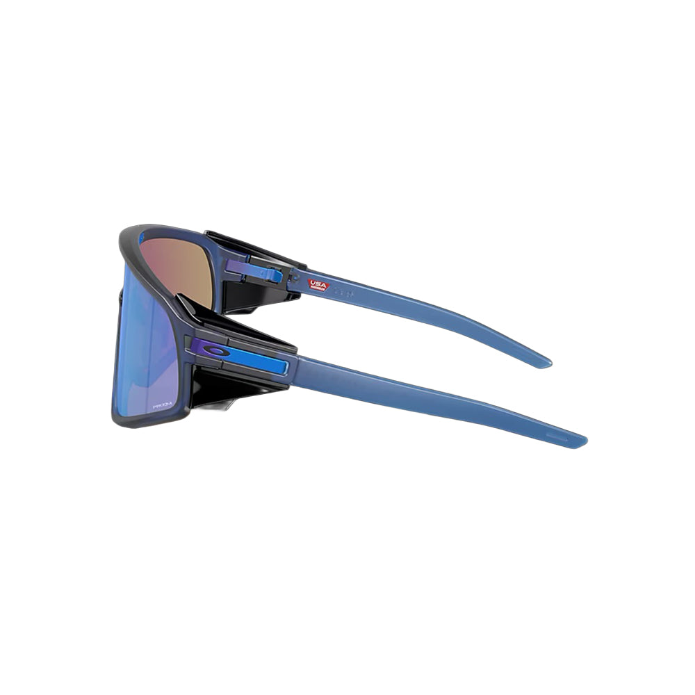 Oakley OO9404 sunglasses in blue, side view