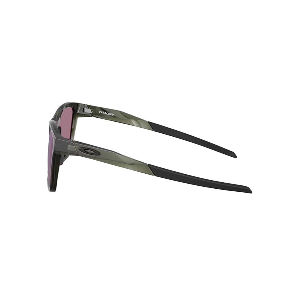 Oakley OO9506D sunglasses in black, side view