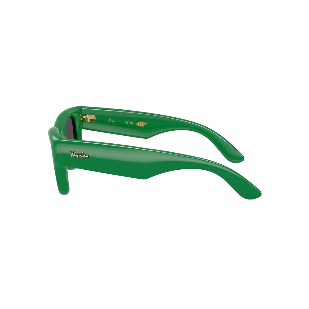 Ray-Ban RB4940 sunglasses in green, side view